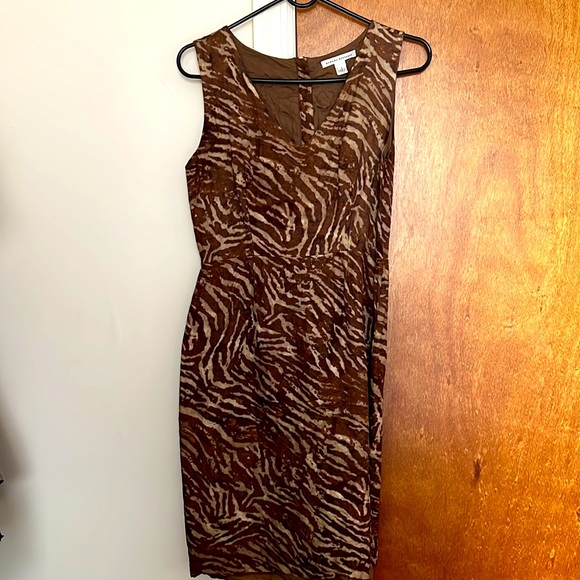 Banana Republic Zebra Dress - Picture 2 of 3